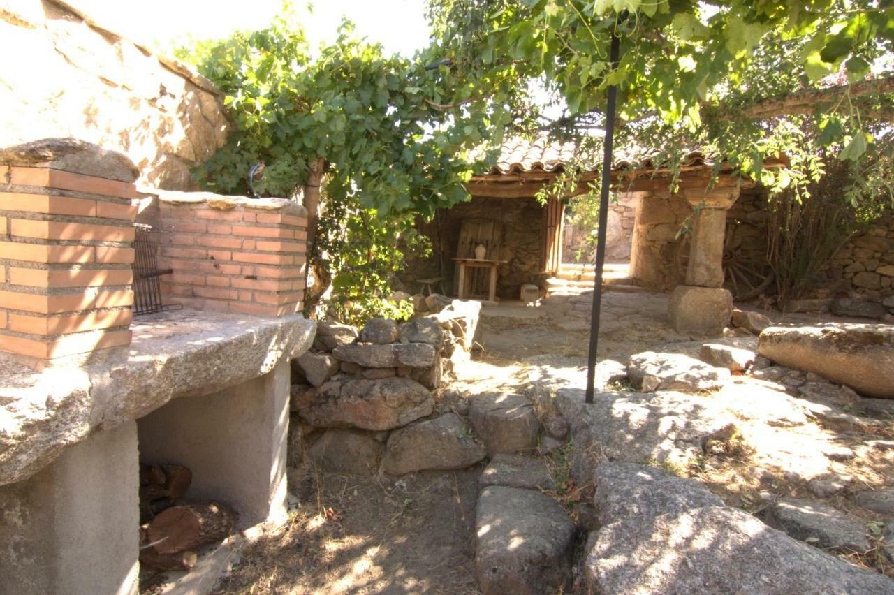 Casas Rurales Lalo Y Chelo La Aldehuela Exterior photo